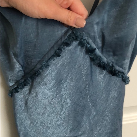 Pretty blue dress - Picture 5 of 8